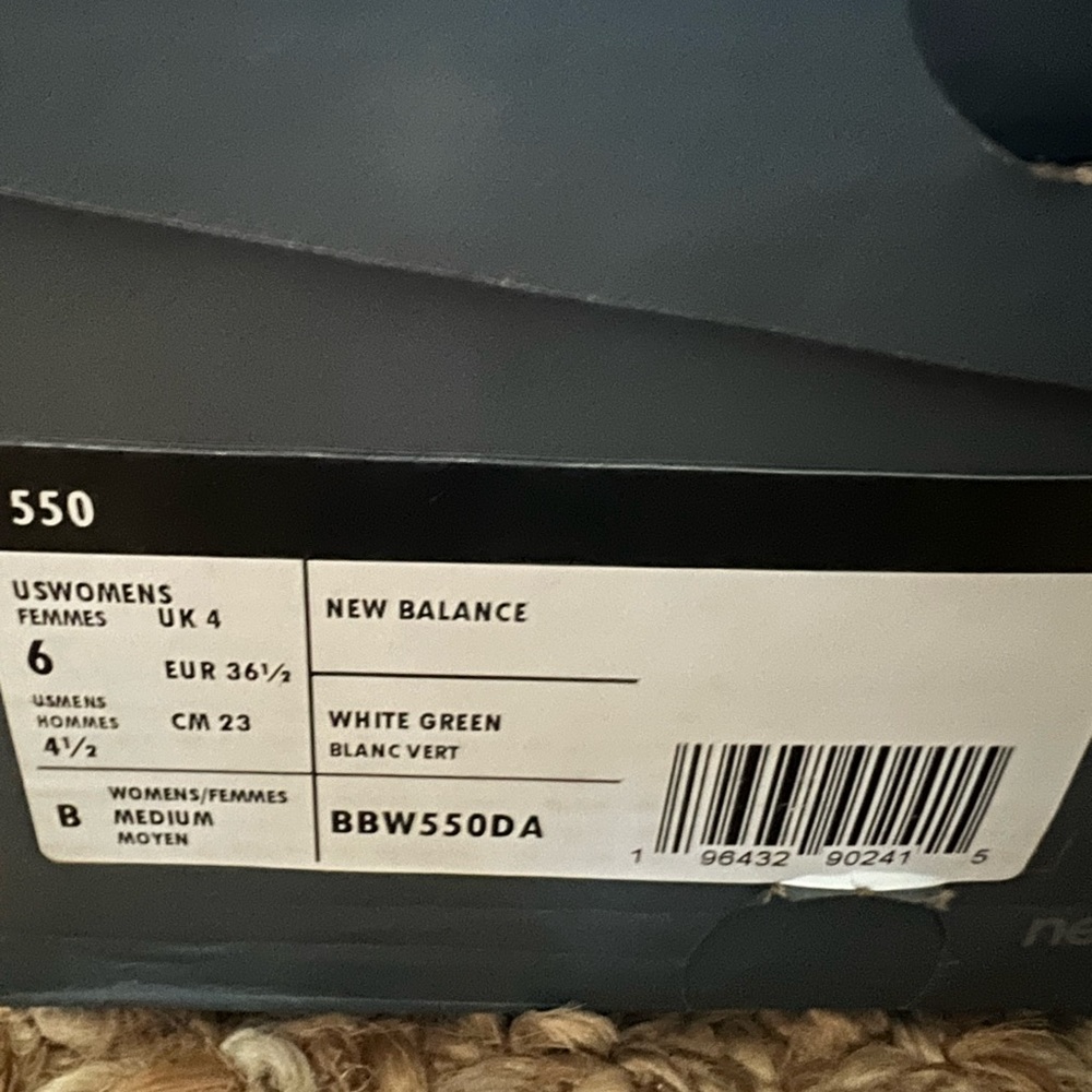 NWT New Balance 550 Sneakers Sea Salt Verdigris and Poppy Women’s Various Sizes - Picture 16 of 16